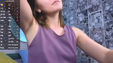 Snapshot of chloe_jeense chatting on December 24, 5:38 am Chloe online show from December 24, 5:38 am