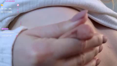 Snapshot of chloe_jeense chatting on March 10, 1:16 pm Chloe online show from March 10, 1:16 pm