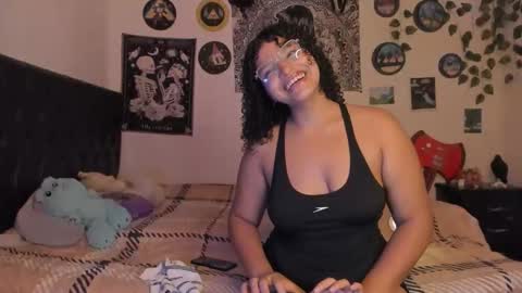 chloe_kisses online show from October 3, 11:07 am