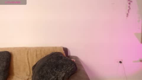chloe_peach_ online show from June 3, 12:41 pm