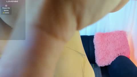 Snapshot of chloe_petite2 chatting on February 13, 12:23 pm Chloe online show from February 13, 12:23 pm