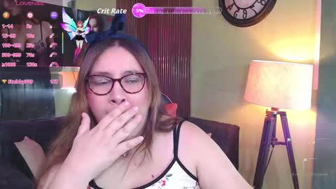 Snapshot of chloe_prg chatting on September 18, 6:04 am chloe_prg online show from September 18, 6:04 am