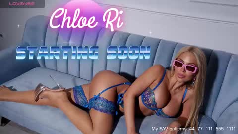 Snapshot of chloe_ri chatting on November 16, 7:25 am . ALL my LINKS online show from November 16, 7:25 am