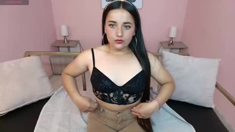 chloe_santana_ online show from October 2, 8:05 pm