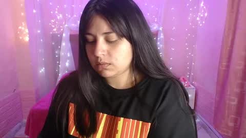 chloe_smith5 online show from October 1, 1:17 pm