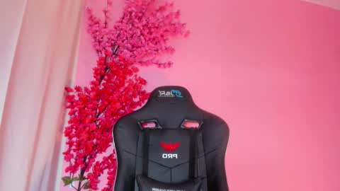 Chloe Miller  online show from December 21, 4:41 am