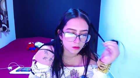 Chloe online show from September 20, 12:00 am