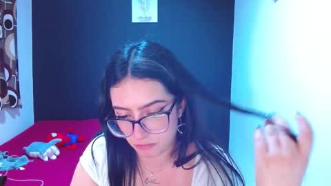 Chloe online show from September 22, 1:18 am