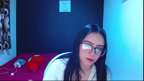 Chloe online show from September 30, 10:37 pm