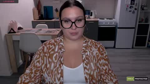 Eva and Sandra online show from September 19, 5:31 am