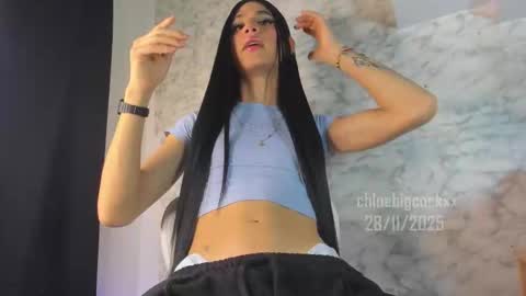 Snapshot of chloebigcockxx chatting on November 29, 12:24 am Im Chloe independent account online show from November 29, 12:24 am