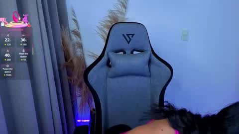 Chloe online show from April 17, 11:02 am