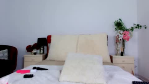 Chloe online show from September 15, 9:09 am