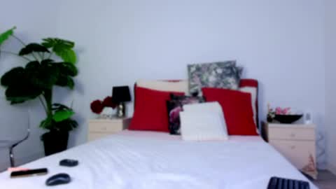 Chloe online show from March 24, 4:50 am