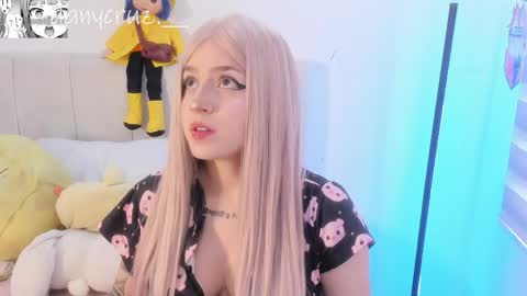 Chloe online show from May 18, 9:53 pm