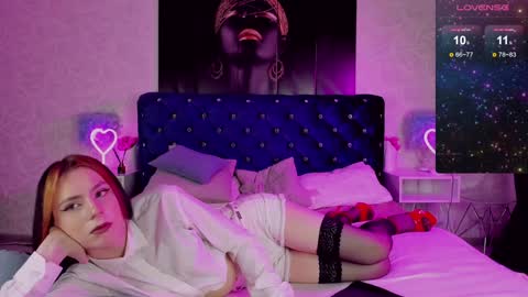 Chloe Fulton online show from December 8, 2:09 pm