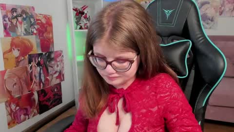 ChloeHalses online show from March 27, 6:51 pm