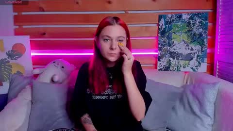 Chloe online show from November 17, 1:00 am