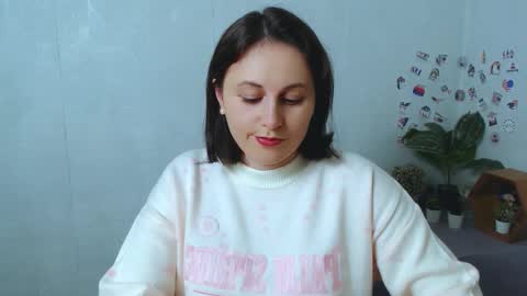 Chloe online show from January 6, 3:16 pm