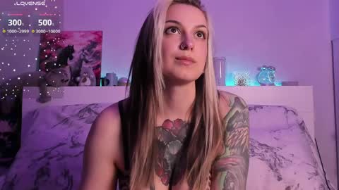 ChloeKohaku online show from April 3, 5:05 am