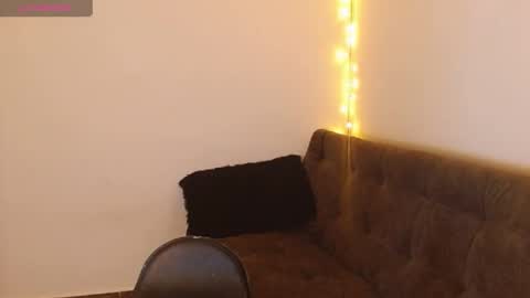 Snapshot of chloelopez_ chatting on January 28, 4:08 am chloelopez_ online show from January 28, 4:08 am