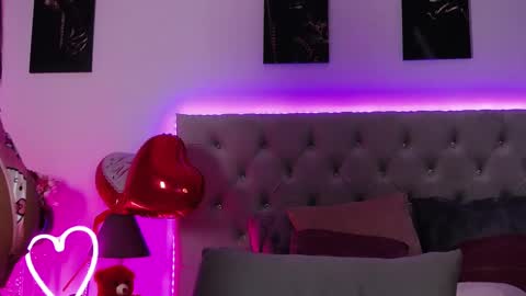 Chloe online show from March 5, 10:32 pm