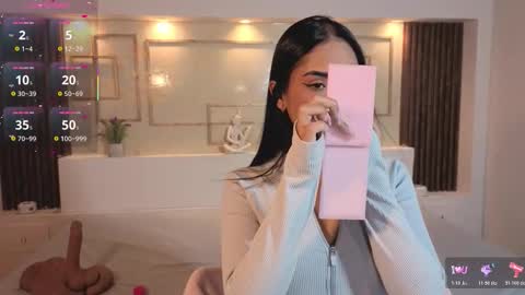 Chloe Moon online show from November 8, 11:21 am