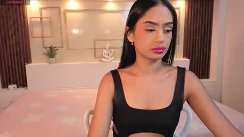 Chloe Moon online show from November 18, 12:42 pm