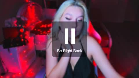 Snapshot of chloericci chatting on October 19, 12:44 am ChloeRicci online show from October 19, 12:44 am