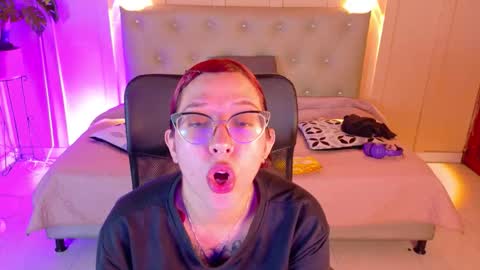 Chloe rosse online show from December 21, 1:35 am