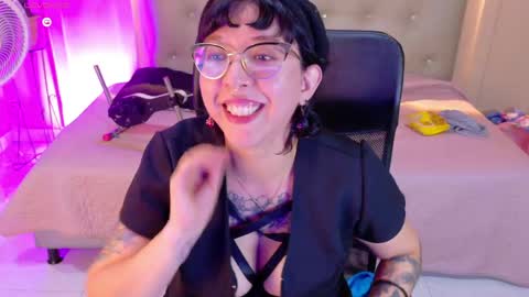 Chloe rosse online show from April 21, 1:29 am