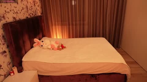 Chloe online show from February 19, 7:21 pm