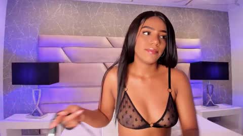 CHLOE  online show from September 27, 7:52 pm