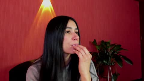 ChloeTurner  online show from May 12, 2:03 pm