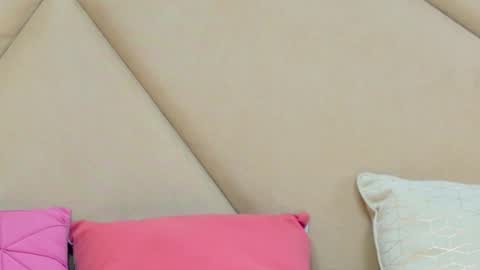 Chloe Vee online show from March 24, 5:56 am