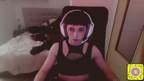 chloevenommm online show from June 14, 12:30 am