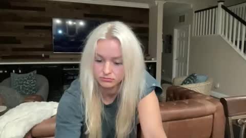 Chloe Babe online show from March 8, 5:22 am