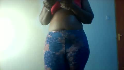 chocobabe002 online show from November 2, 4:53 pm