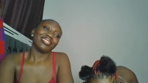 Snapshot of chocobear22 chatting on November 26, 9:21 am chocobear22 online show from November 26, 9:21 am