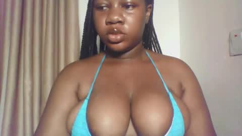 Snapshot of chocolateassgirl61 chatting on October 31, 6:47 am chocolateassgirl61 online show from October 31, 6:47 am