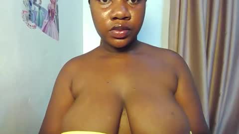 chocolateassgirl61 online show from January 15, 9:18 pm