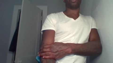 Snapshot of chocolatedolla chatting on February 22, 11:46 pm chocolatedolla online show from February 22, 11:46 pm