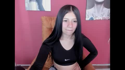 Snapshot of choinam_ra chatting on February 6, 1:54 pm Laura online show from February 6, 1:54 pm