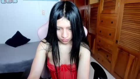 Snapshot of choinam_ra chatting on March 10, 2:26 pm Laura online show from March 10, 2:26 pm