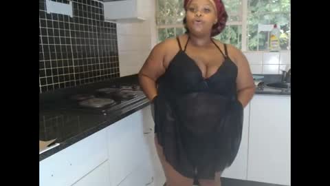 choklitberry online show from November 26, 5:30 am