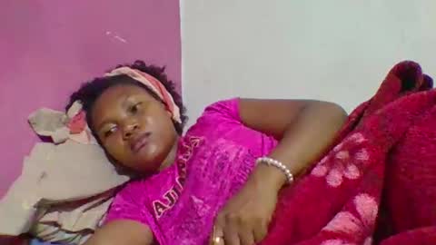 Snapshot of chololatblonde chatting on March 1, 10:34 pm chololatblonde online show from March 1, 10:34 pm