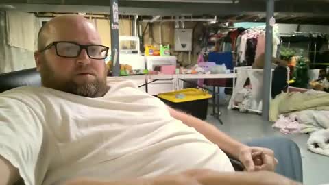 chomper12345 online show from March 5, 12:33 pm