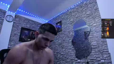 Snapshot of choreythaiylor chatting on March 21, 12:10 pm Chorey Thaylor online show from March 21, 12:10 pm