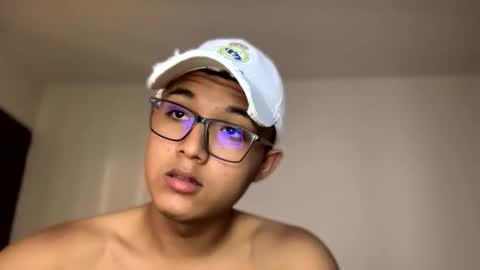 Snapshot of chriis_18 chatting on March 26, 2:44 pm Chris online show from March 26, 2:44 pm