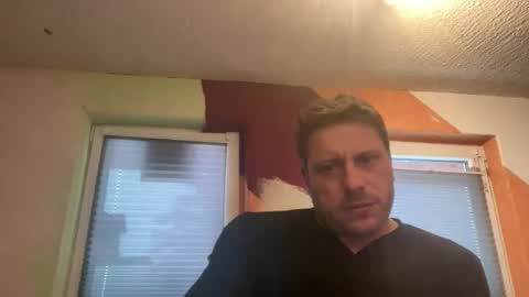 Snapshot of chris164 chatting on February 6, 8:18 am Chris online show from February 6, 8:18 am